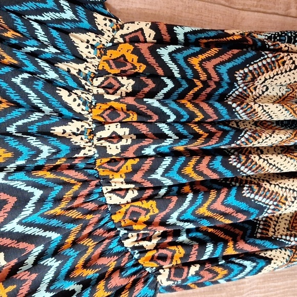 COLORFUL CHEVRON PRINT DRESS LARGE - Picture 3 of 6